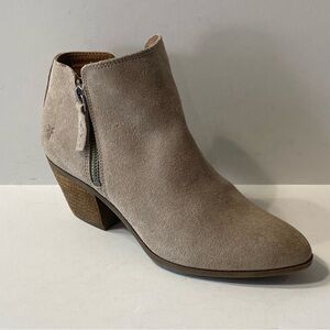 Frye Judith Taupe Suede Pointed Toe Double Zip Low Heel Ankle Bootie Size 9